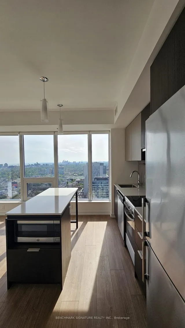 Additional image 16 of 203 College St Unit 2702