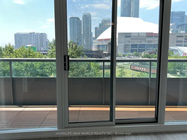 51 Lower Simcoe St Unit 708