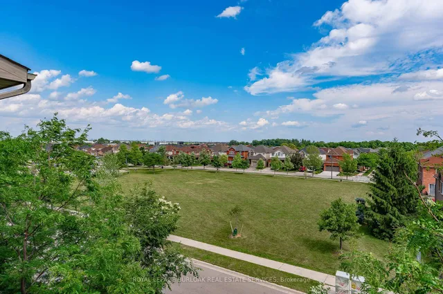 Additional image 4 of 1370 Main St Unit 409