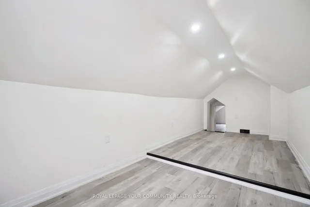 房产图片 19 - 8 Merchison Ave