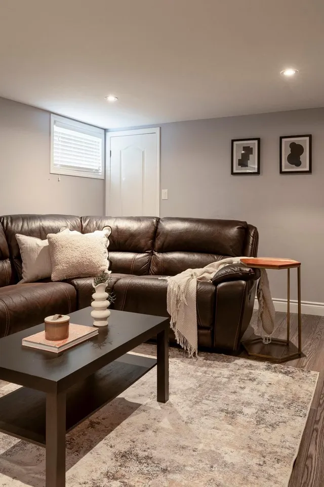 Additional image 45 of 40 Duncombe Dr