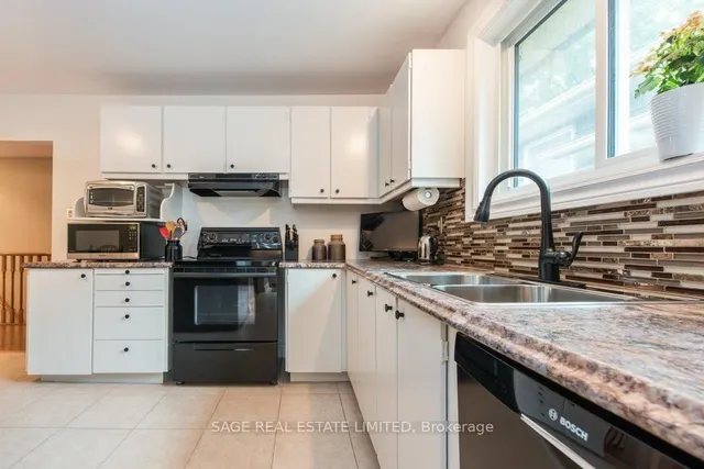 Additional image 12 of 529 Kenmarr Cres