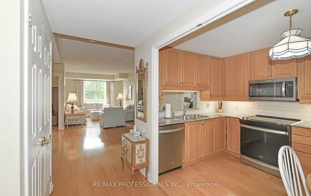 Additional image 13 of 3085 Bloor St Unit 504