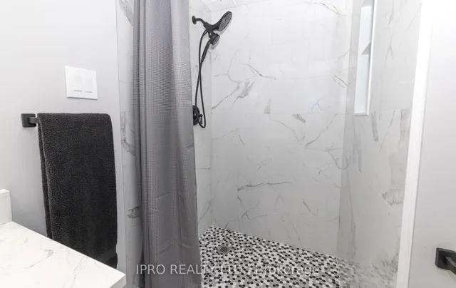 房产图片 36 - 2183 Sandringham Dr