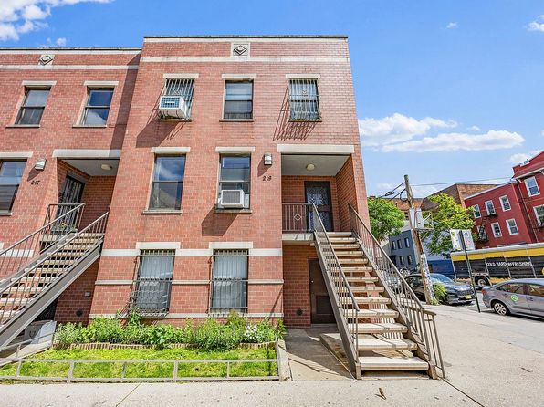 219 Berry St #2, Brooklyn, NY 11249