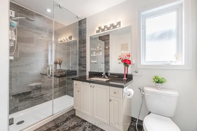 Additional image 25 of 24 Kingsborough Dr