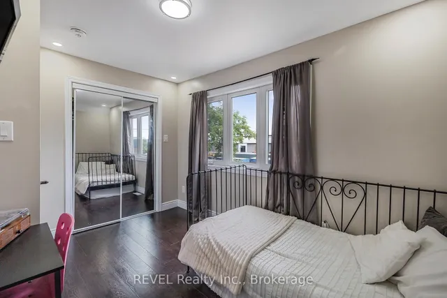 Additional image 25 of 25 Land St