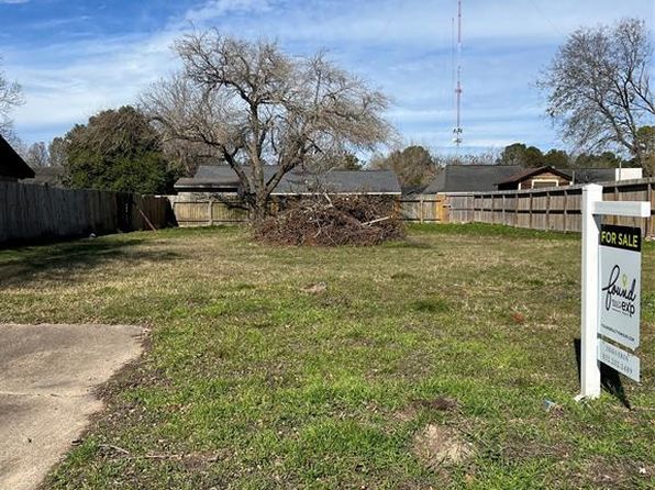 2214 Twinbrooke Dr, Houston, TX 77088
