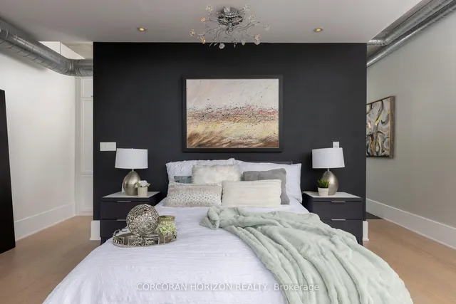 Additional image 7 of 169 John St Unit PH4