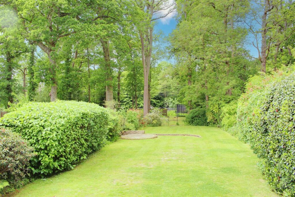 Additional image 9 of Peplins Way, Brookmans Park