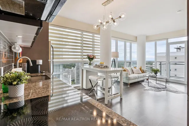 Additional image 10 of 89 Dunfield Ave Unit 2407