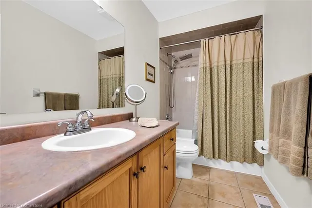 房产图片 25 - 10 Cadham Blvd 单元17