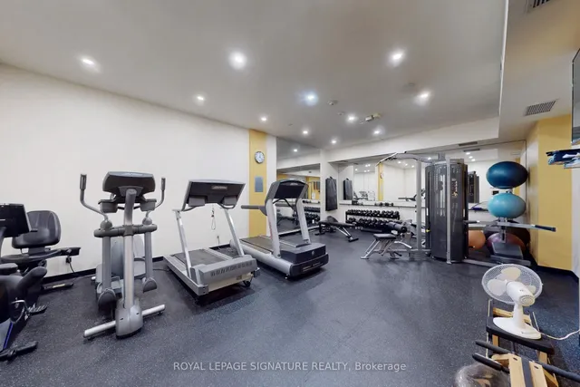 Additional image 33 of 901 Queen St Unit 231