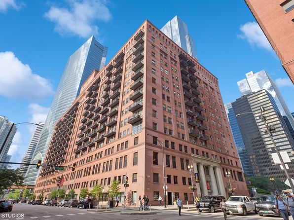 165 N Canal St APT 1007, Chicago, IL 60606