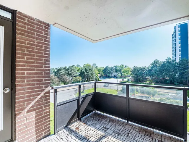 房产图片 31 - 多伦多西大道551号西区商场310单元