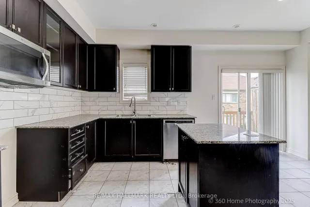 Additional image 33 of 6 Aspen Hills Rd