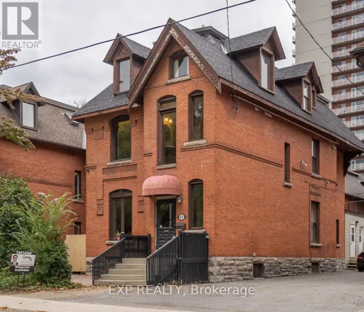 431 GILMOUR STREET|Ottawa, Ontario K2P0R5