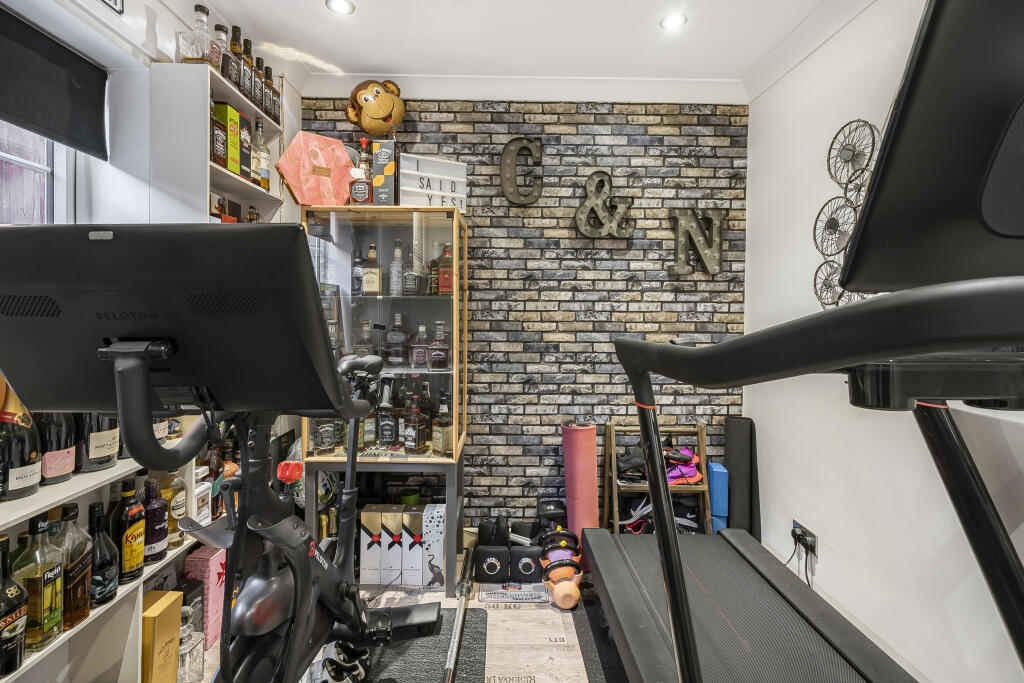 Additional image 10 of High Street, London Colney, AL2