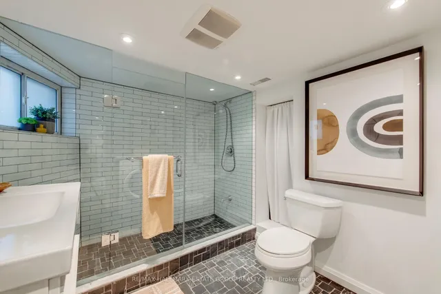 Additional image 28 of 3 Murdock Ave