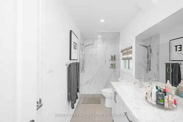 Additional image 20 of 74 Seabreeze Cres