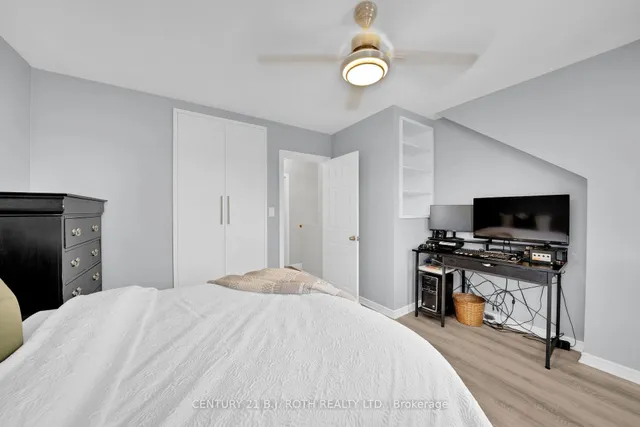 Additional image 17 of 78 PRITCHARD Ave