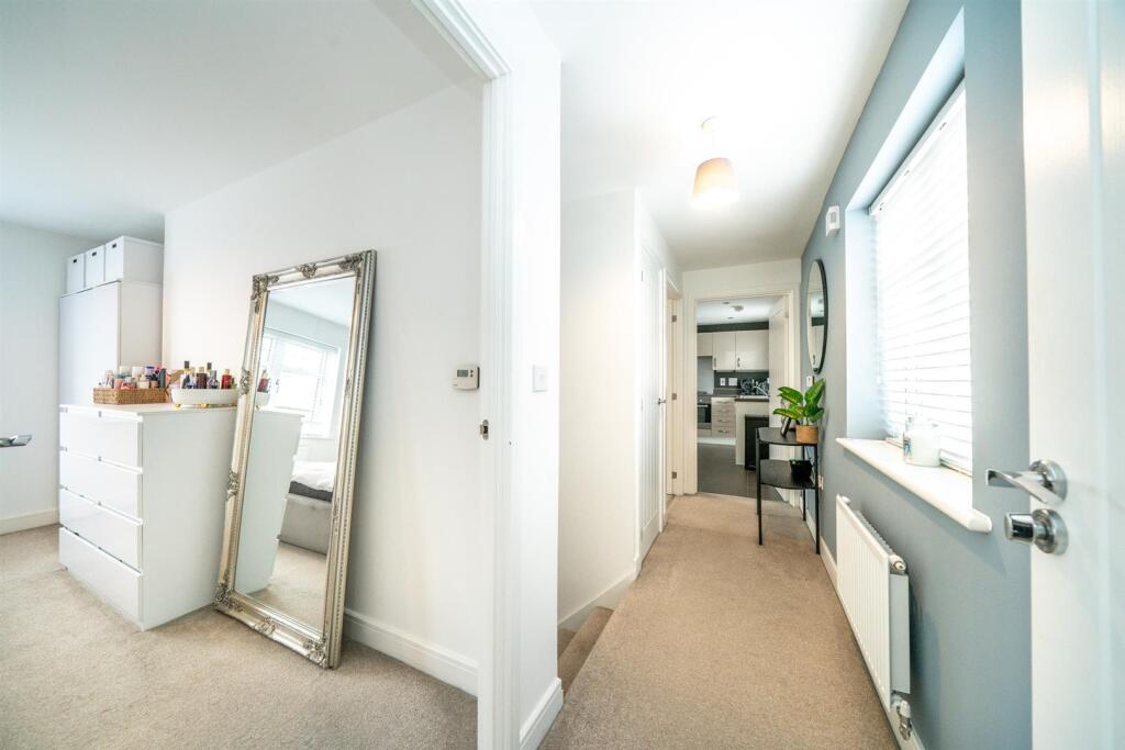 Additional image 18 of Kestrel Way, St. Albans