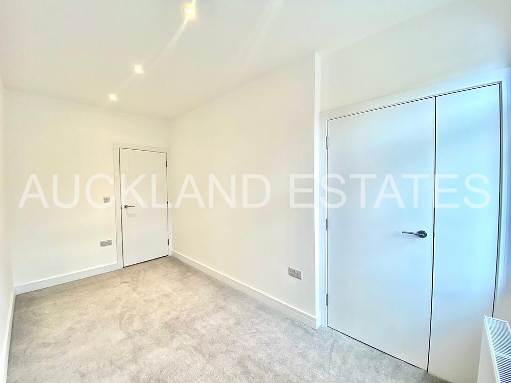 Additional image 8 of High Street, London Colney