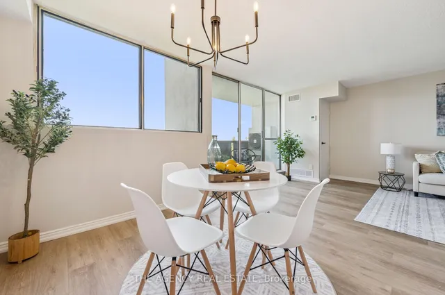 Additional image 10 of 375 King St Unit 507