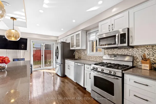 Additional image 22 of 19 Earl Grey Cres