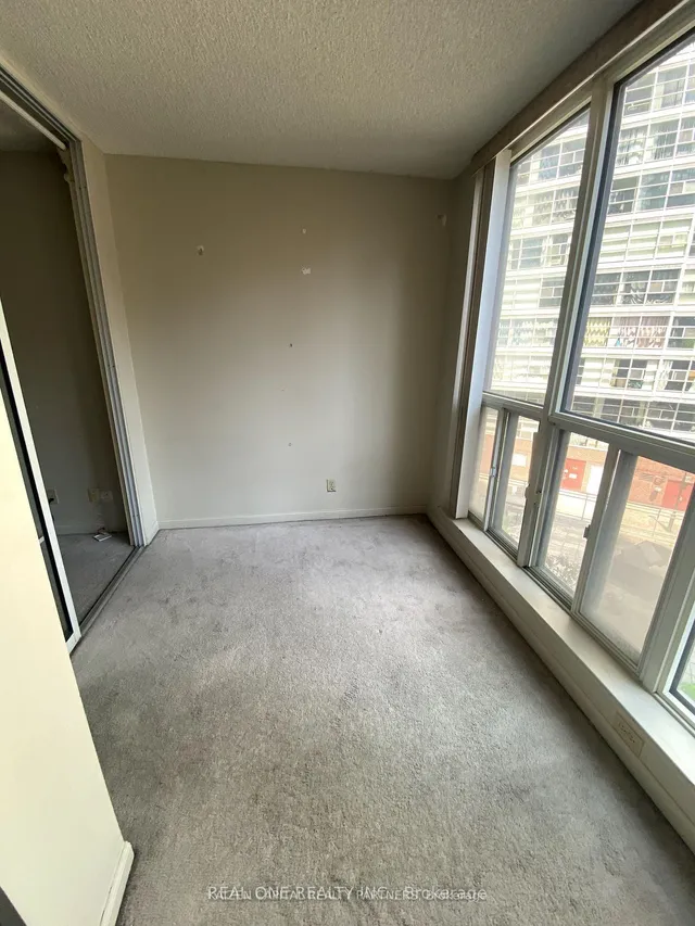 Additional image 28 of 24 Wellesley St Unit 407