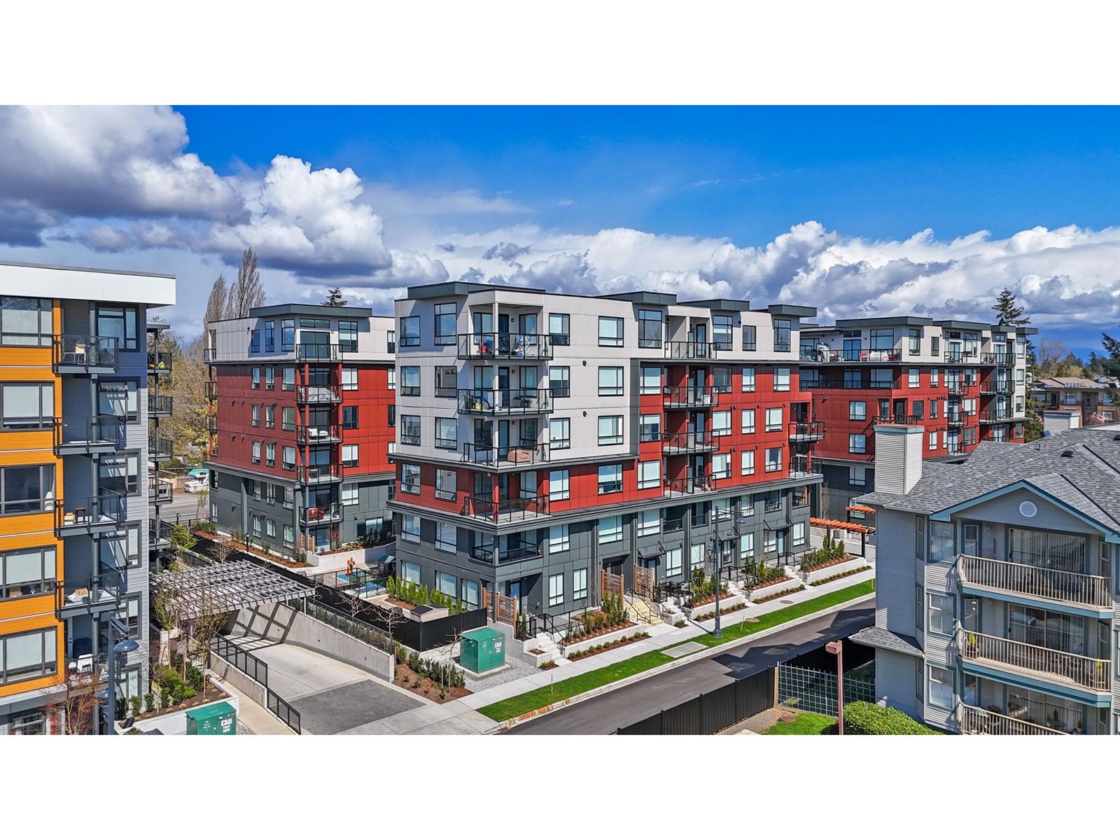 W412 13838 108 AVENUE|Surrey, British Columbia V3T0T8