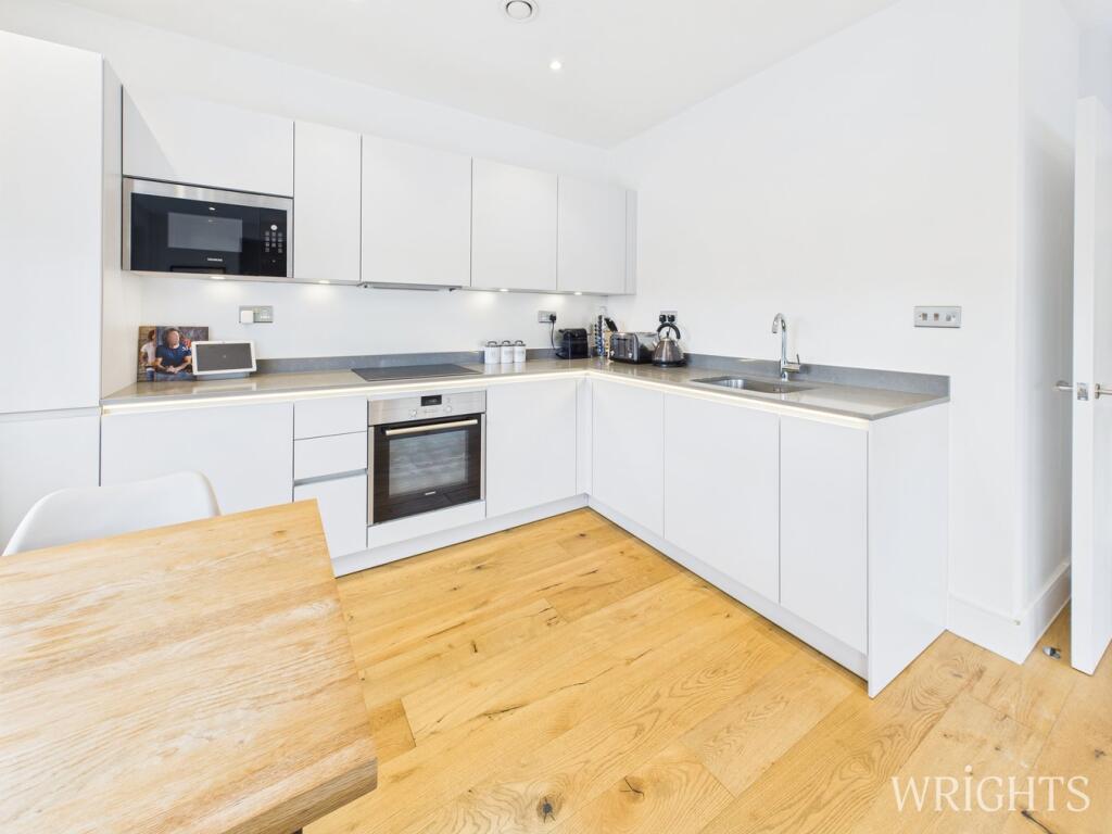 Additional image 6 of Great North Road, Hatfield, AL9