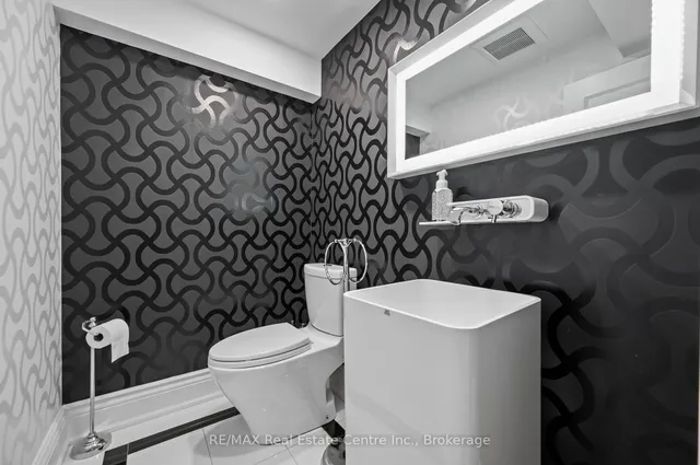 Additional image 38 of 47 Valentine Dr