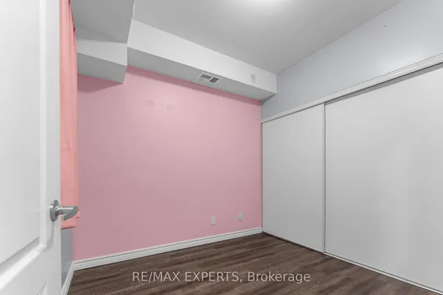 Additional image 13 of 871 Wilson Ave Unit 6