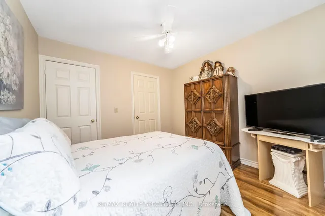 Additional image 29 of 39 Heathcliffe Sq