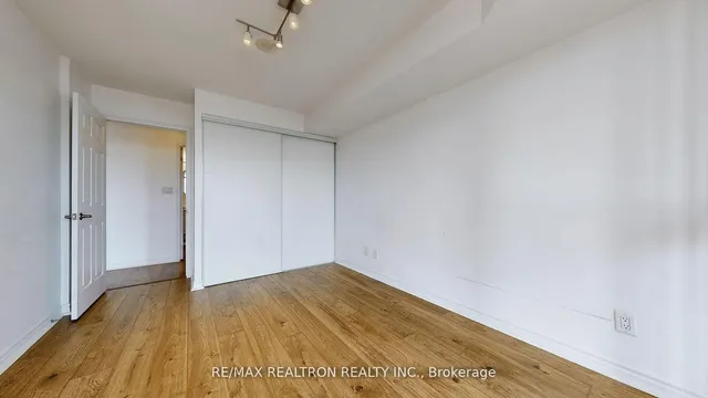 Additional image 17 of 35 Hollywood Ave Unit 1101