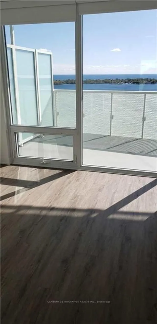 Additional image 13 of 15 Queens Quay Unit 2403