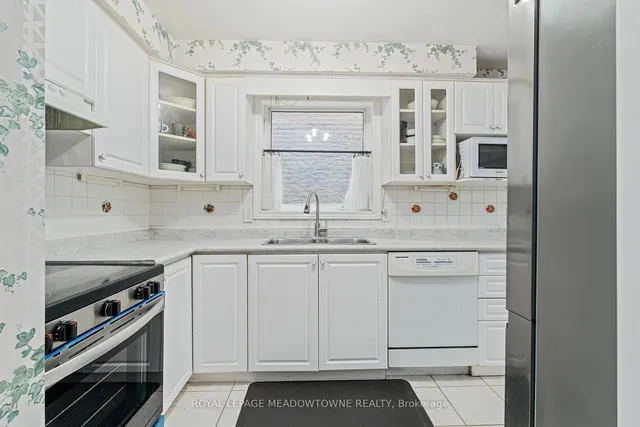 Additional image 11 of 35 Countryman Circ