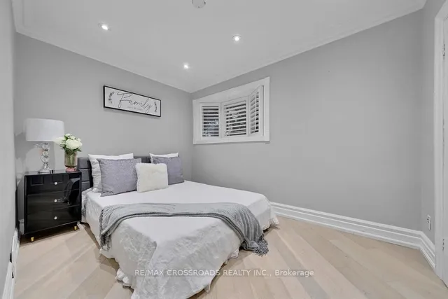 Additional image 21 of 2 Mackinac Cres