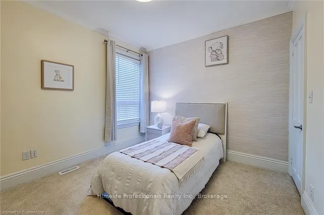 Additional image 33 of 116 Locke St