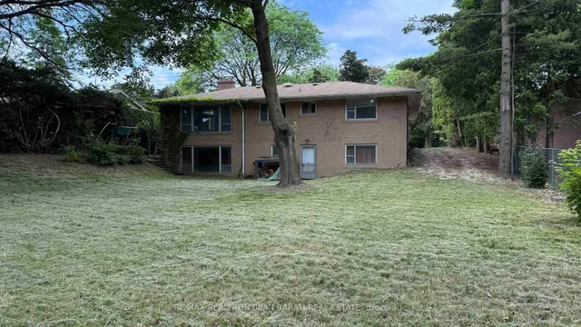 Additional image 9 of 107 Burbank Dr