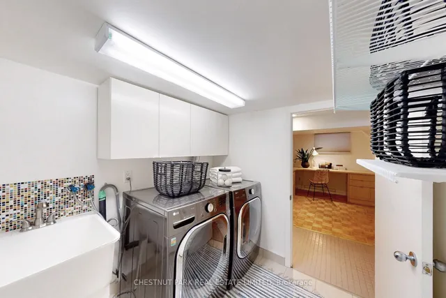 Additional image 32 of 1065 Logan Ave