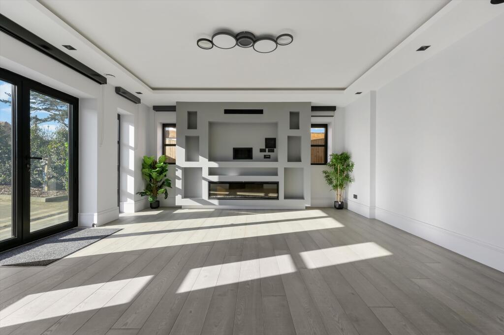 Additional image 14 of Brookmans Avenue, Brookmans Park, Hatfield, Hertfordshire, AL9