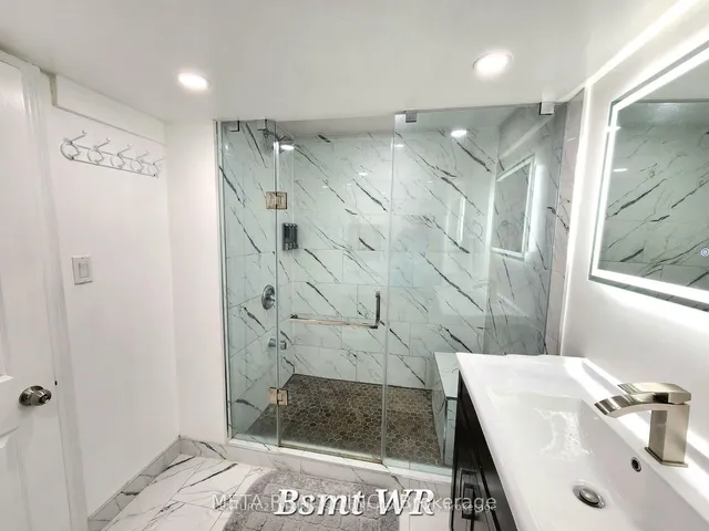 Additional image 26 of 45 Whiteleas Ave