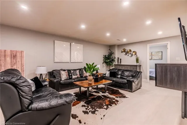 Additional image 44 of 4 Southmeadow Crt