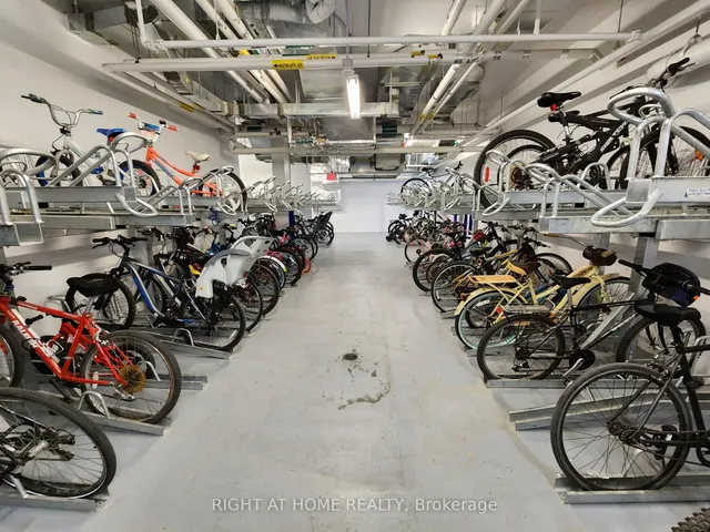 Additional image 15 of 30 Roehampton Ave Unit 2308