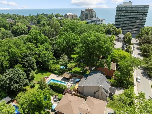 Additional image 32 of 373 Torrance St