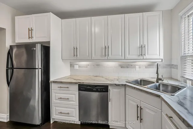 Additional image 17 of 116 Bay St