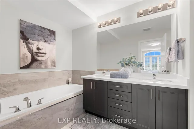 Additional image 22 of 45 Sauvignon Cres