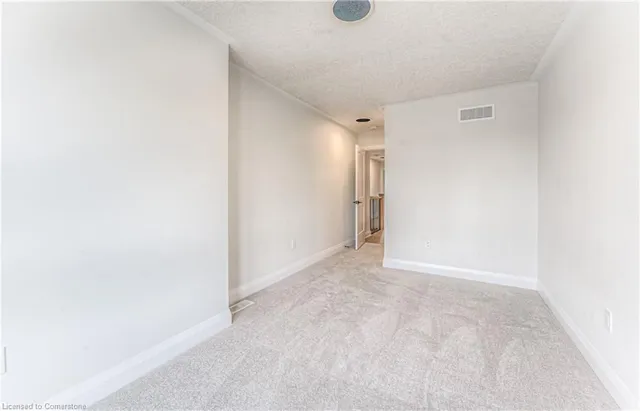 房产图片 37 - 719 Benninger Dr